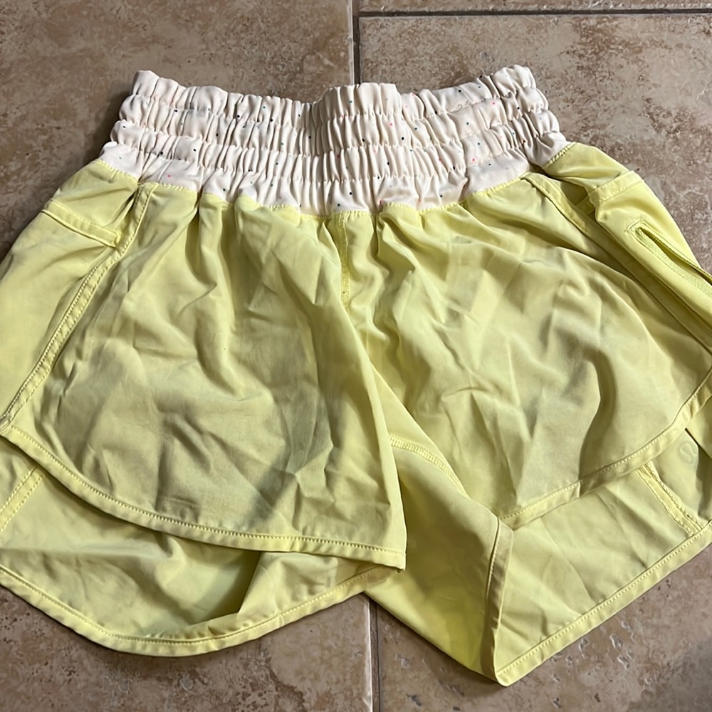 Lululemon thick waist 3” short